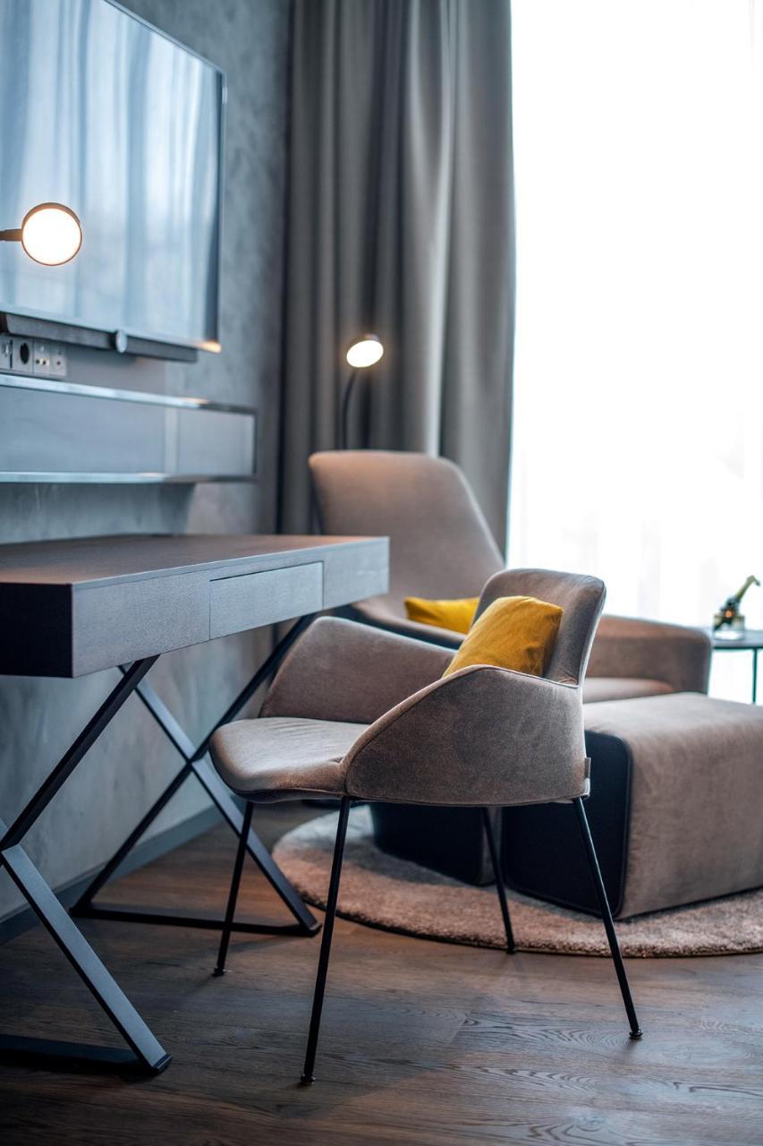 Faehrhaus Koblenz Hotel ภายนอก รูปภาพ A room at the hotel